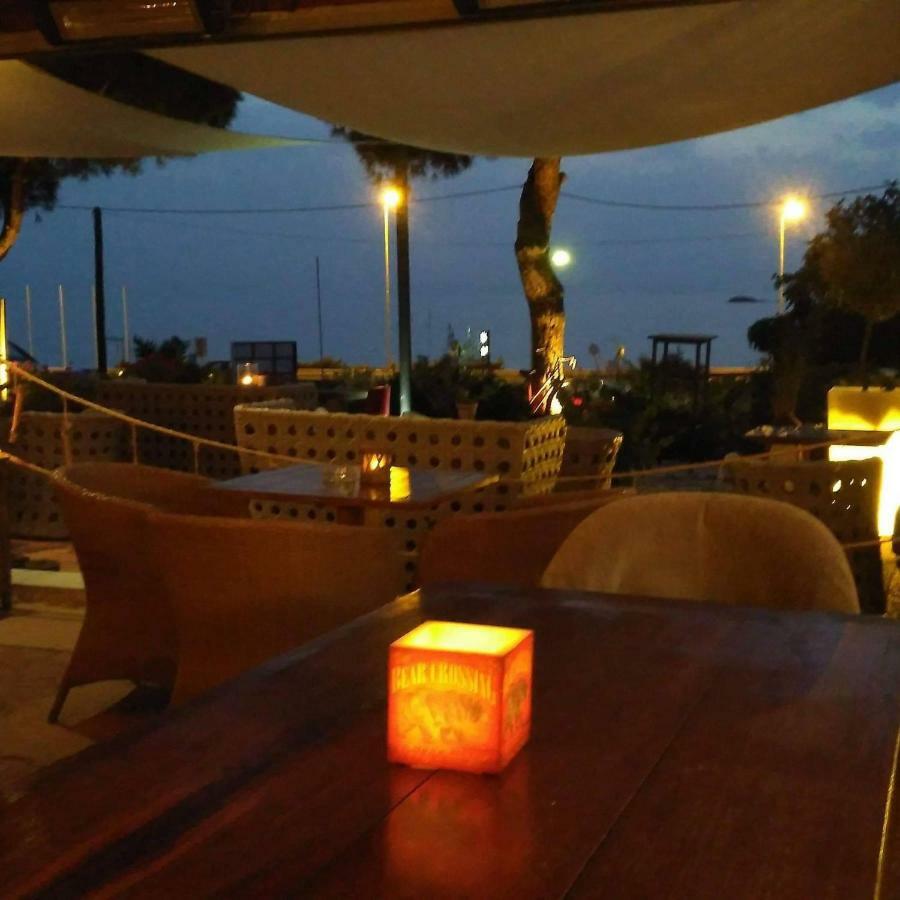 New Seafront Studio Affittacamere Anavyssos Esterno foto
