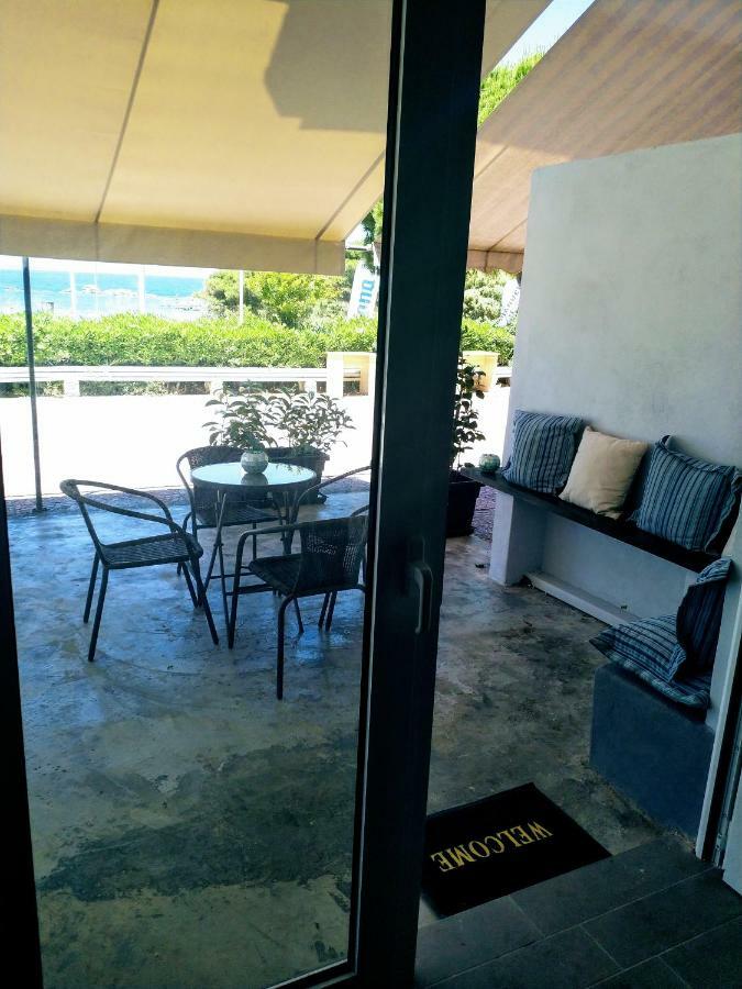 New Seafront Studio Affittacamere Anavyssos Esterno foto